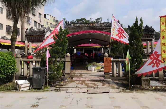 廣州疫情下，再也看不到包租公在臭涌玩漂移了
