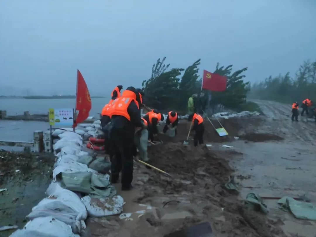 七省馳援！河南暴雨救援電話+緊急求助通道，請擴散！
