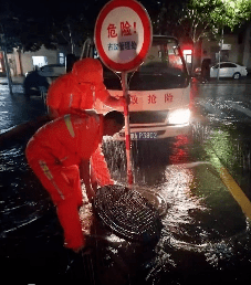 七省馳援！河南暴雨救援電話+緊急求助通道，請擴散！