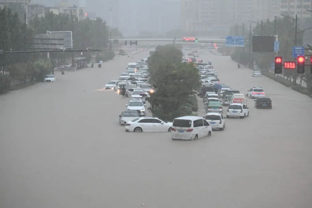 七省馳援！河南暴雨救援電話+緊急求助通道，請擴散！