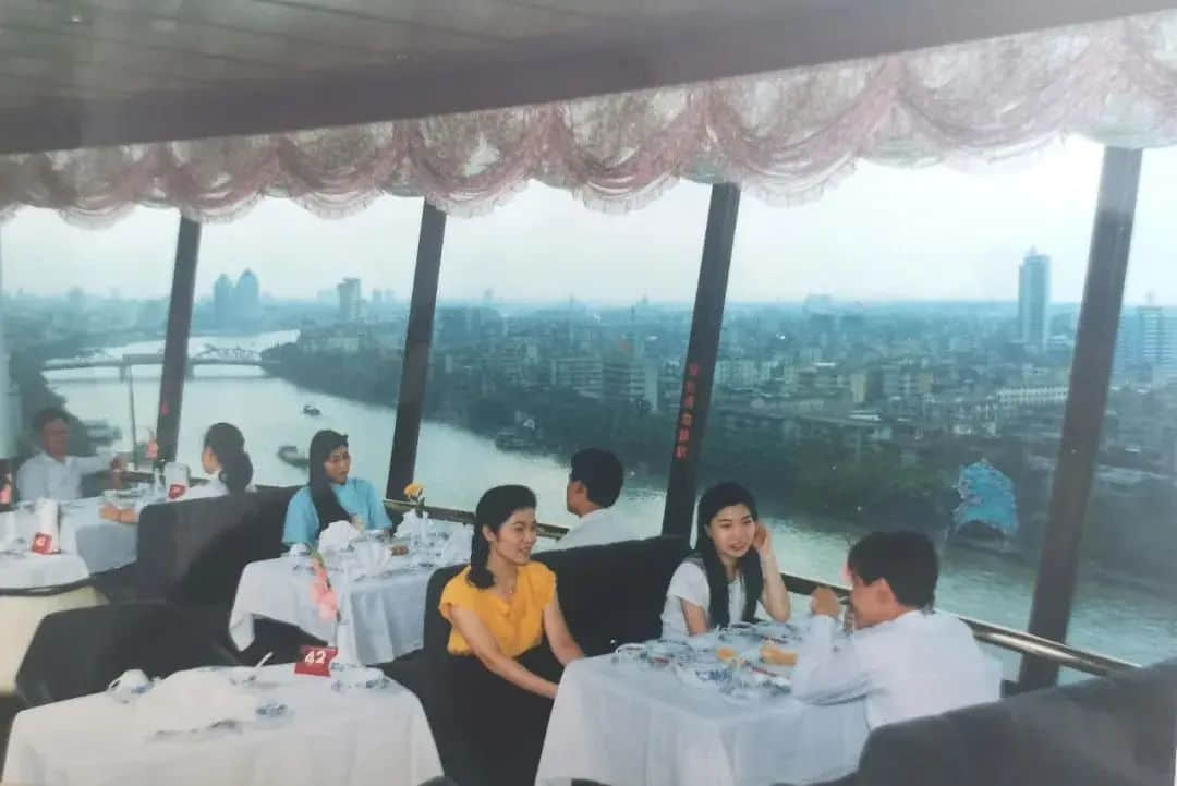 愛群大酒店：成為網(wǎng)紅打卡地，房價(jià)卻堪比7天酒店