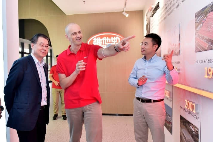 中國(guó)外商投資企業(yè)協(xié)會(huì)原高強(qiáng)副會(huì)長(zhǎng)視察維他奶?hào)|莞工廠(chǎng)