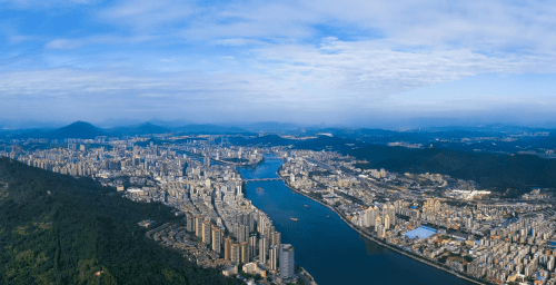 韶城碧水青山，風(fēng)景宜人