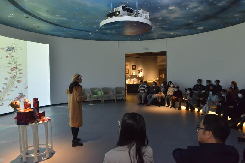 中山大學(xué)歷史學(xué)博士、研究館員、廣東省博物館陳列展示中心主任白芳博士