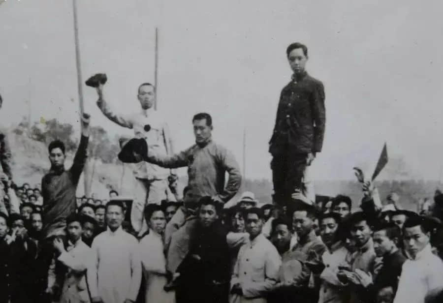 為何我們對外國服飾特別敏感，卻經(jīng)常搞混自己的國服？