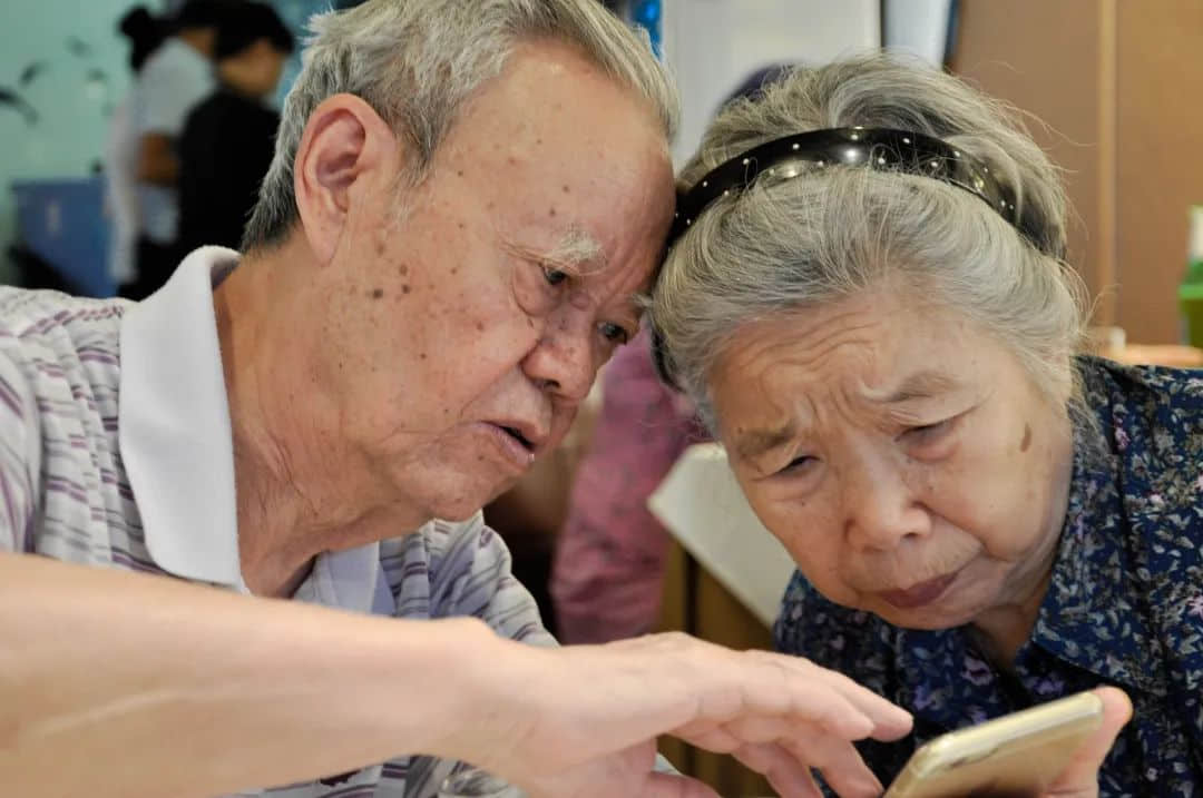 與其嘲笑上?！叭嗽O(shè)”崩塌，廣州人不如未雨綢繆