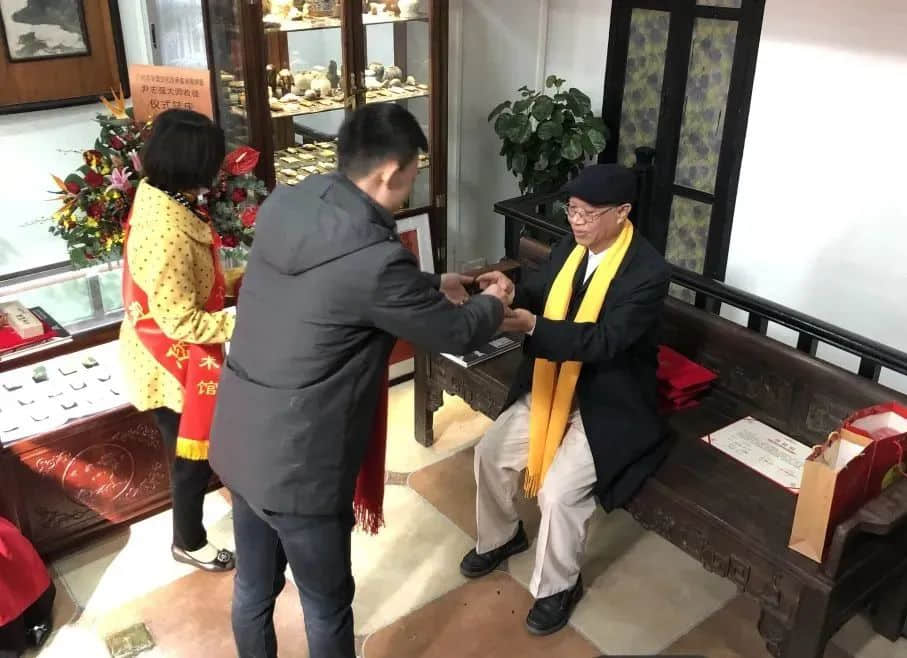 大師收徒，廣州玉雕后繼有人