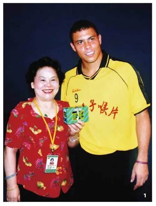67歲的成龍大哥：在動畫片勸學習，在游戲里勸氪金