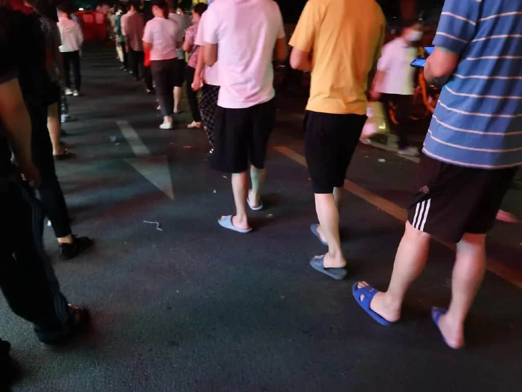 我們設(shè)計了一款游戲，深度體驗疫情下廣州人的一周！