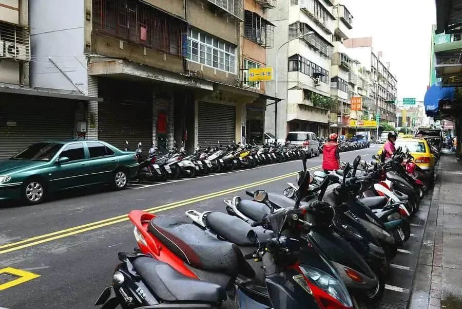 廣州數(shù)百萬輛電動自行車，會難逃當(dāng)年禁摩的宿命嗎？