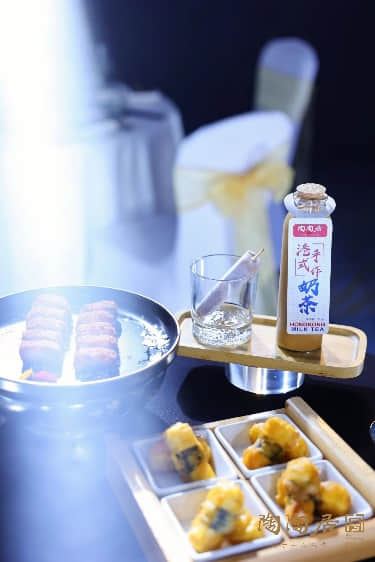 陶陶居新菜像藝術(shù)品一樣在發(fā)布會(huì)現(xiàn)場陳列。