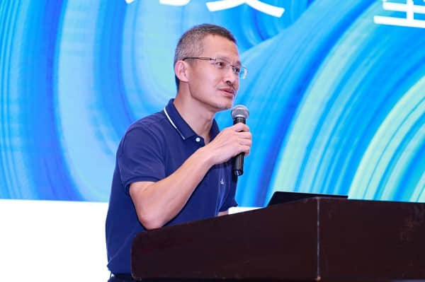 1655884138426235.jpg 英特爾公司行業(yè)解決方案部區(qū)域客戶總監(jiān) 王海彤演講