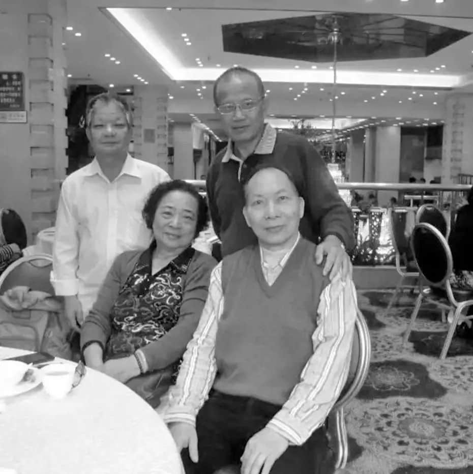 市三十中往事:散落一地的記憶 || 明志輝 市三十中往事:散落一地的記憶 || 明志輝