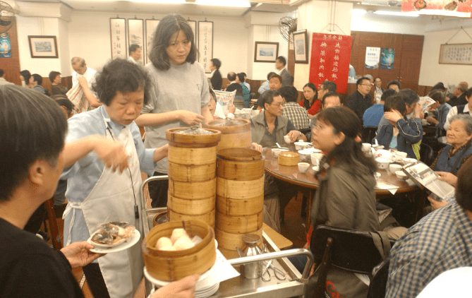 多少老字號(hào)熬過了八年抗戰(zhàn)，卻倒在了兩年疫情之中……