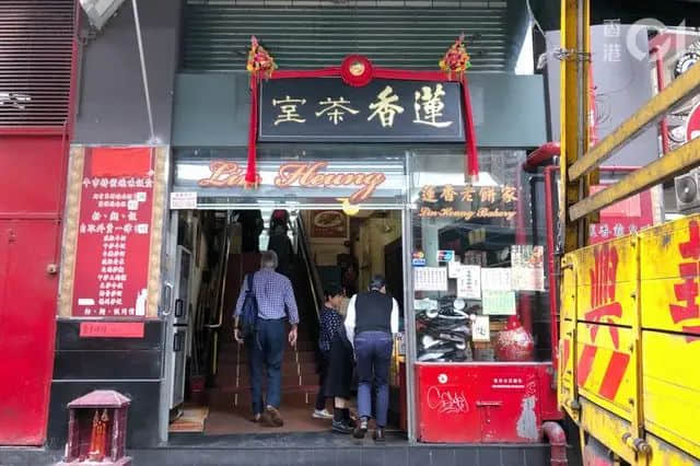 多少老字號(hào)熬過了八年抗戰(zhàn)，卻倒在了兩年疫情之中……