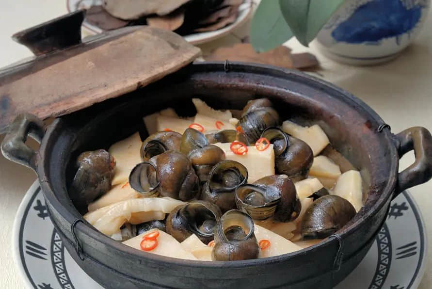 多面手梁健的老廣州風(fēng)情對(duì)聯(lián) || 荔人行 多面手梁健的老廣州風(fēng)情對(duì)聯(lián) || 荔人行