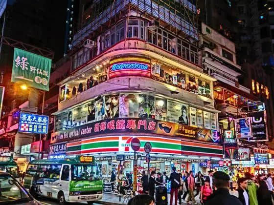 尖沙咀性感女郎跳窗事件，揭開香港風(fēng)月場神秘面紗……