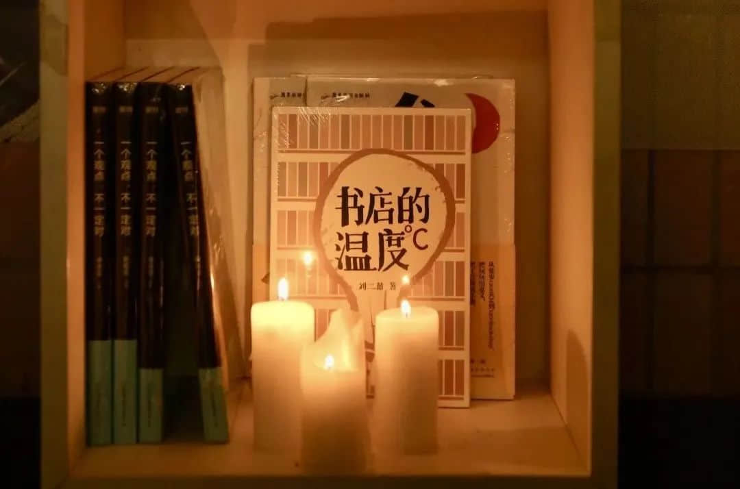 “倒下”的書店 “倒下”的書店