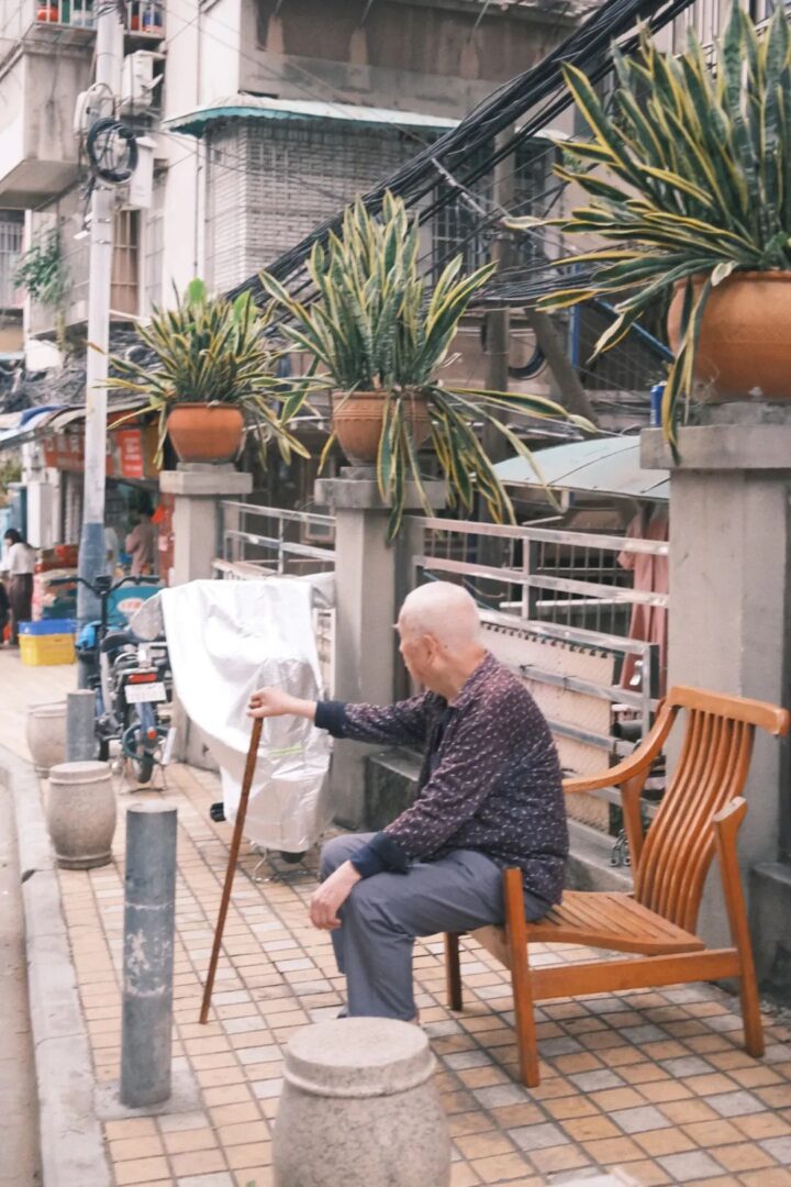 象崗山不是“小重慶”，她只是凝固了的舊廣州……