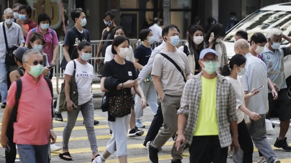 漸走出新冠陰霾的香港，能給抗疫中的廣州帶來什么啟示？