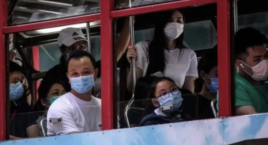 漸走出新冠陰霾的香港，能給抗疫中的廣州帶來什么啟示？