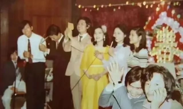 逐漸凋零的廣州音樂茶座:曾見證著那個(gè)回不去的八十年代 逐漸凋零的廣州音樂茶座:曾見證著那個(gè)回不去的八十年代