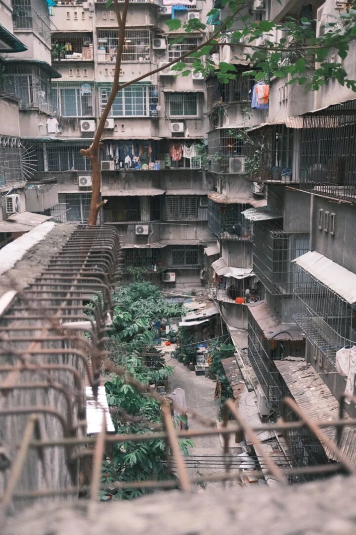 象崗山不是“小重慶”，她只是凝固了的舊廣州……