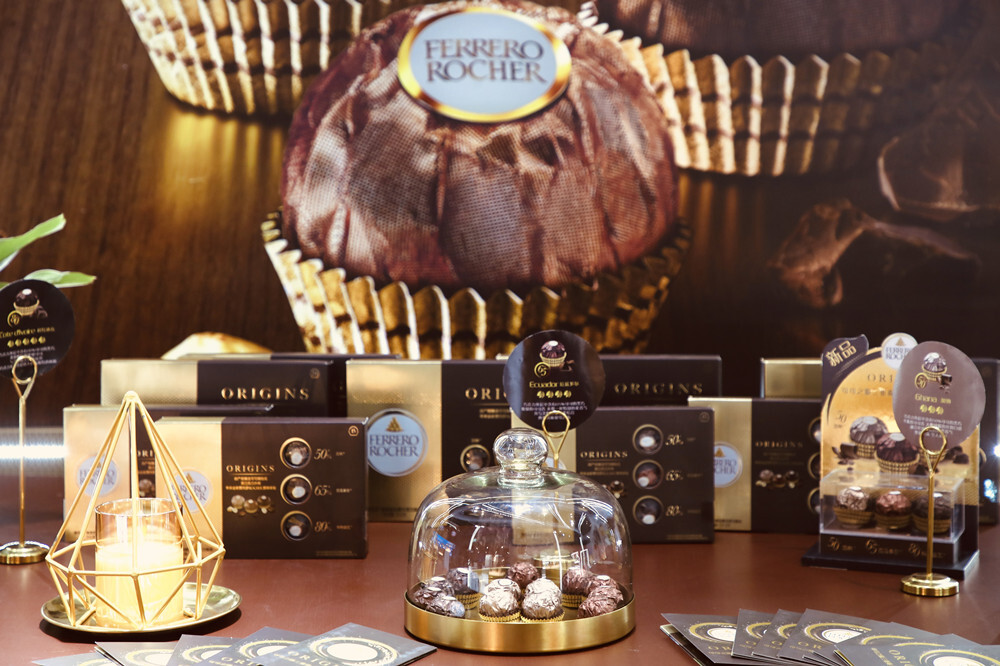 http://img.danews.cc/upload/images/20221106/a45d797d33ddc73ef5bedb0d57012d90.jpg 圖片3:費列羅Rocher Origins現(xiàn)身進博會