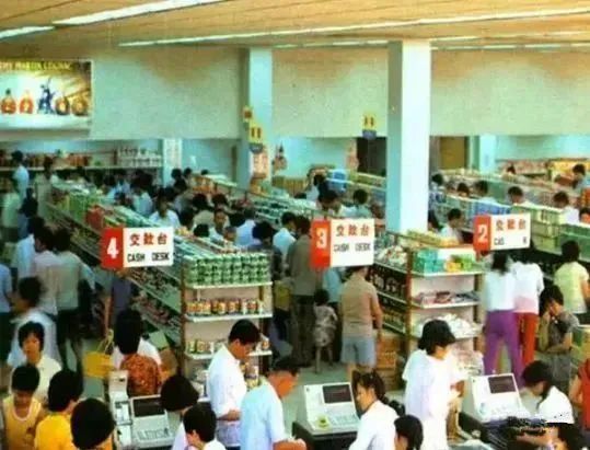 天河城關(guān)店：曾潮到風(fēng)濕的百貨公司，現(xiàn)為何接連執(zhí)笠？