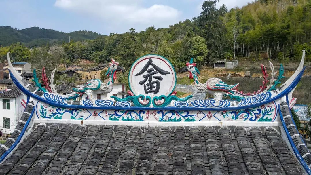 被上海人舉報(bào)的上海話，比起粵語更加岌岌可危……