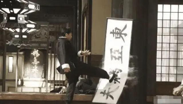 國(guó)泰空乘嘲諷乘客事件：誰(shuí)在制造族群對(duì)立？