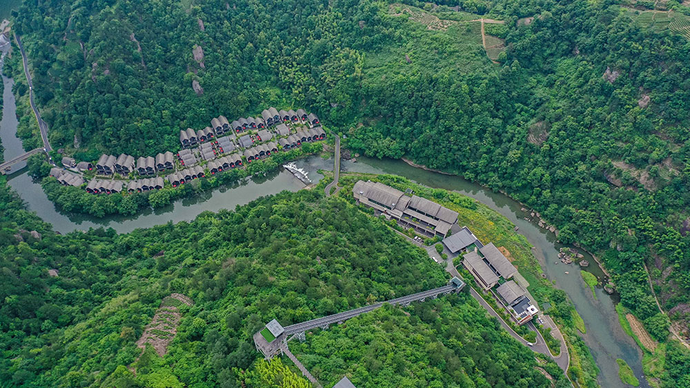 圖11：行走山林，感受新昌風(fēng)貌.jpg