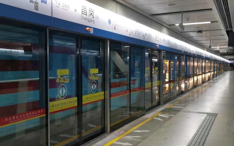 地鐵中的手機(jī)屏幕，究竟是公域還是私域？