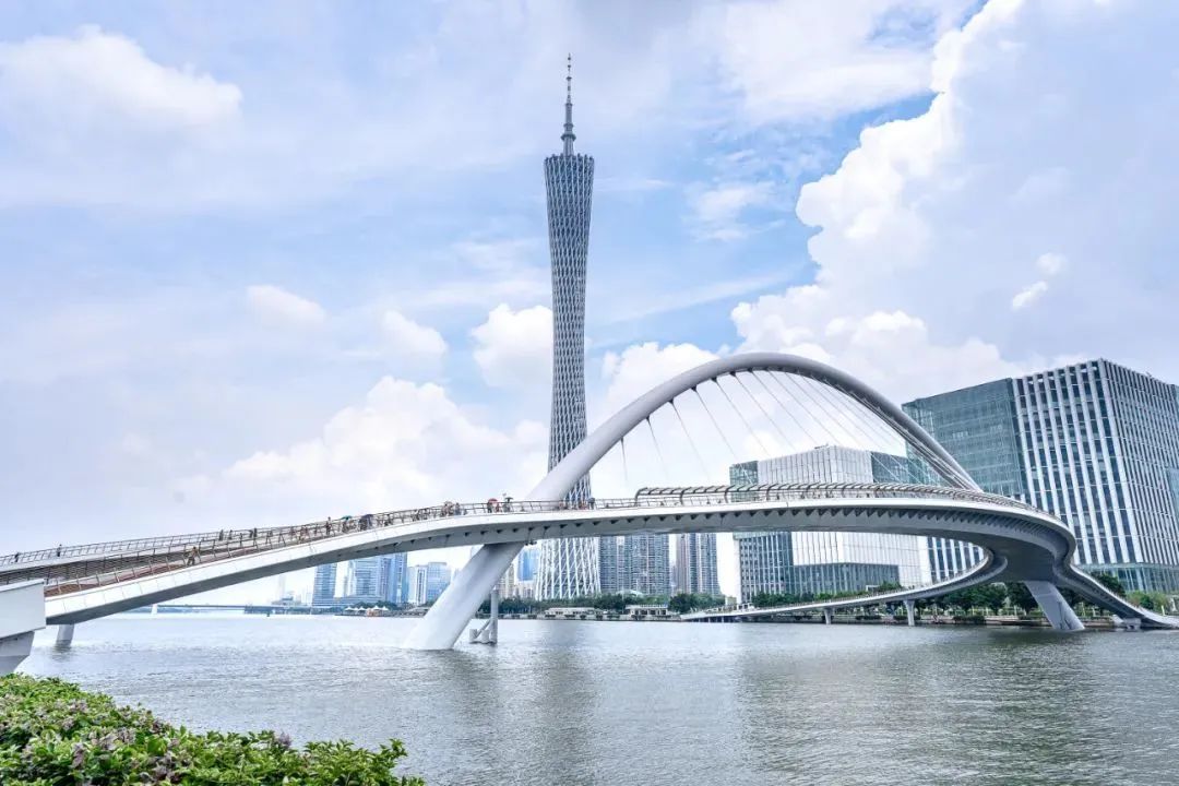 韓國新地標被指抄廣州塔，但廣州塔也曾被指抄自日本……