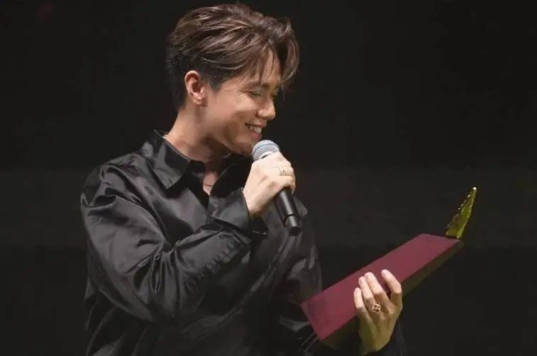 “叱咤”頒發(fā)香港樂壇2023成績單，廣州歌手竟成大贏家？