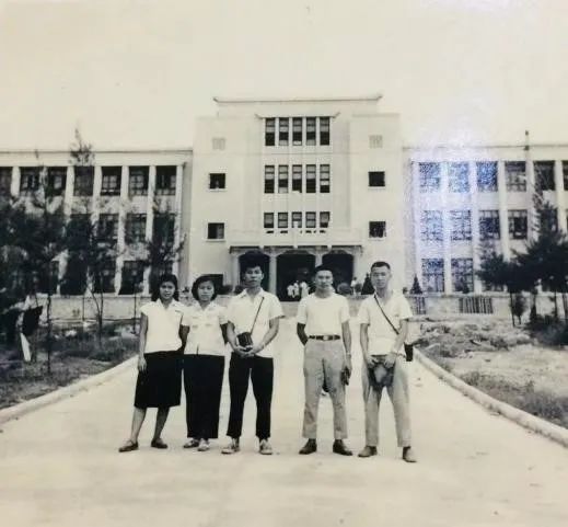 說說何香凝題寫校名的廣州兩所學(xué)校 || 荔人行 說說何香凝題寫校名的廣州兩所學(xué)校 || 荔人行