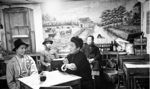 外地游客抱怨：茶樓要收茶位費，點心標(biāo)價眼花繚亂？