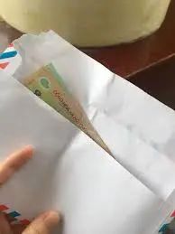 外國派利是習俗大不同：利是封用白色？情侶之間也派？