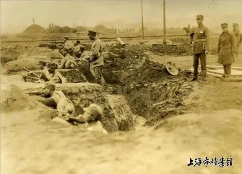 19路軍唱著《彩云追月》奔赴淞滬戰(zhàn)場，這是史實嗎？