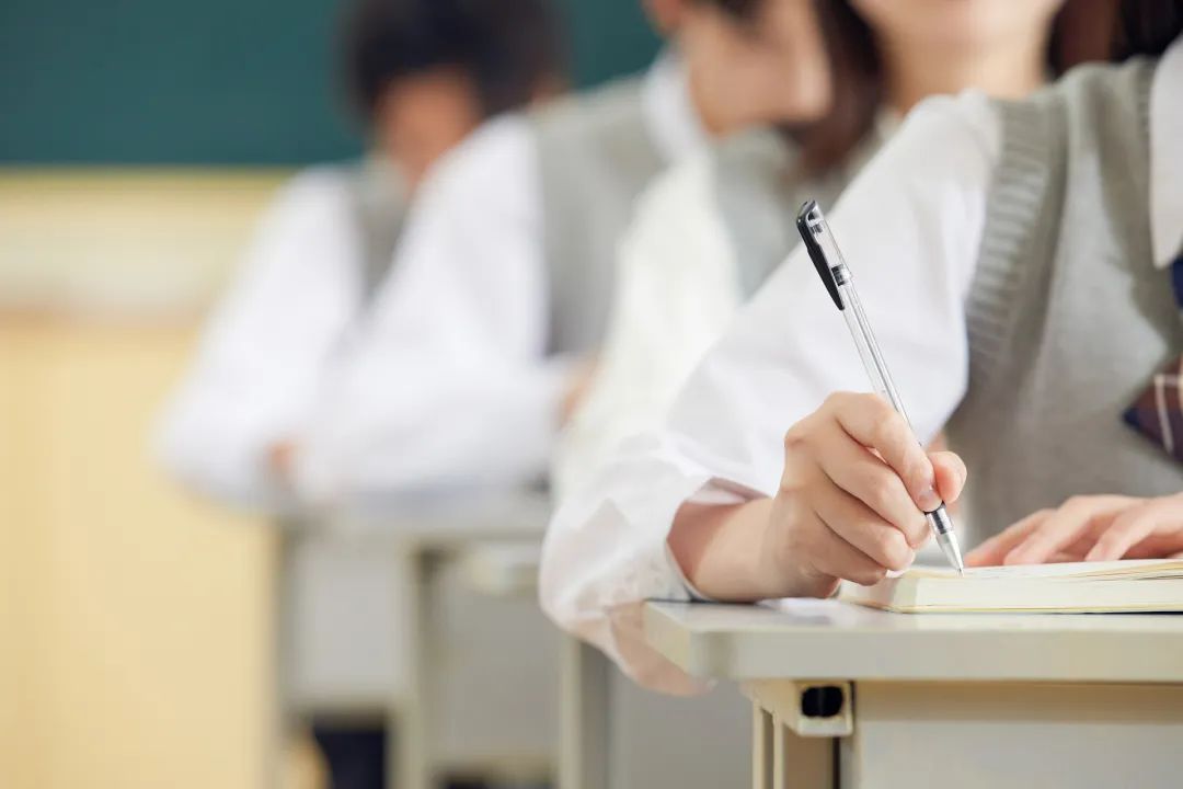培養(yǎng)下一代普通話思維，才有利于中文寫作嗎？