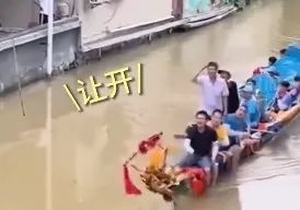 獵德龍舟變成比堅尼女郎的打卡道具，合適嗎？