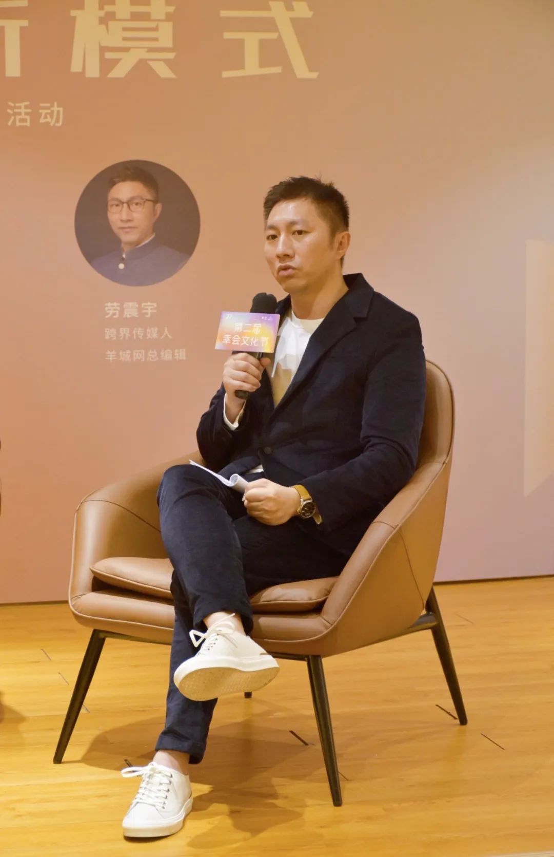 阿媽教我：熟讀唐詩三百首，唔會吟詩也會偷
