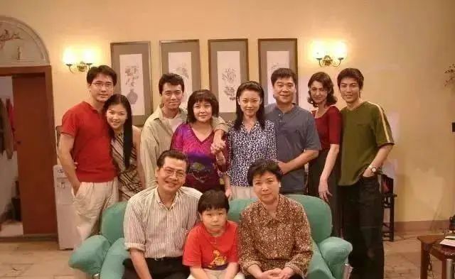 粵語(yǔ)傳承危機(jī)：大家都能感受到，但卻總說(shuō)不清原因……