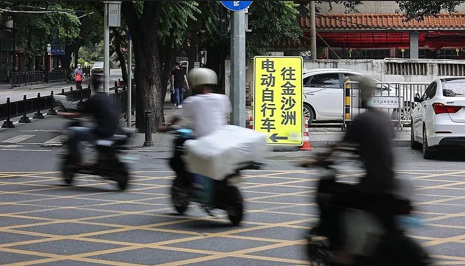 廣州將實行最嚴(yán)“電雞”新規(guī)，騎手成“弱勢群體”？