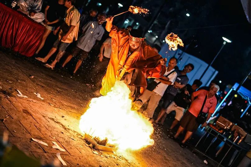 《破·地獄》破紀(jì)錄：傳統(tǒng)廣東葬儀是迷信or風(fēng)俗？