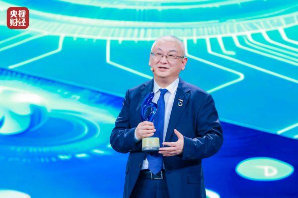 隆基綠能科技股份有限公司創(chuàng)始人、總裁 李振國(guó)