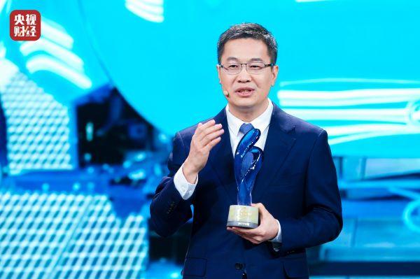 小米集團(tuán)合伙人、總裁 盧偉冰
