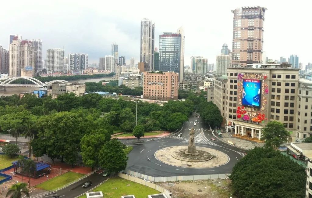 廣州司機(jī)：海珠廣場(chǎng)不是鳩路，行過(guò)經(jīng)常丟個(gè)螺母……