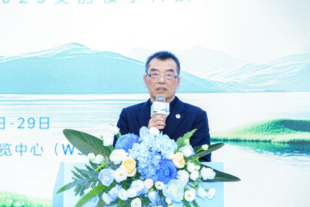 李江.jpg 李江.jpg